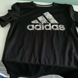 Boys medium Adidas graphic T-shirt